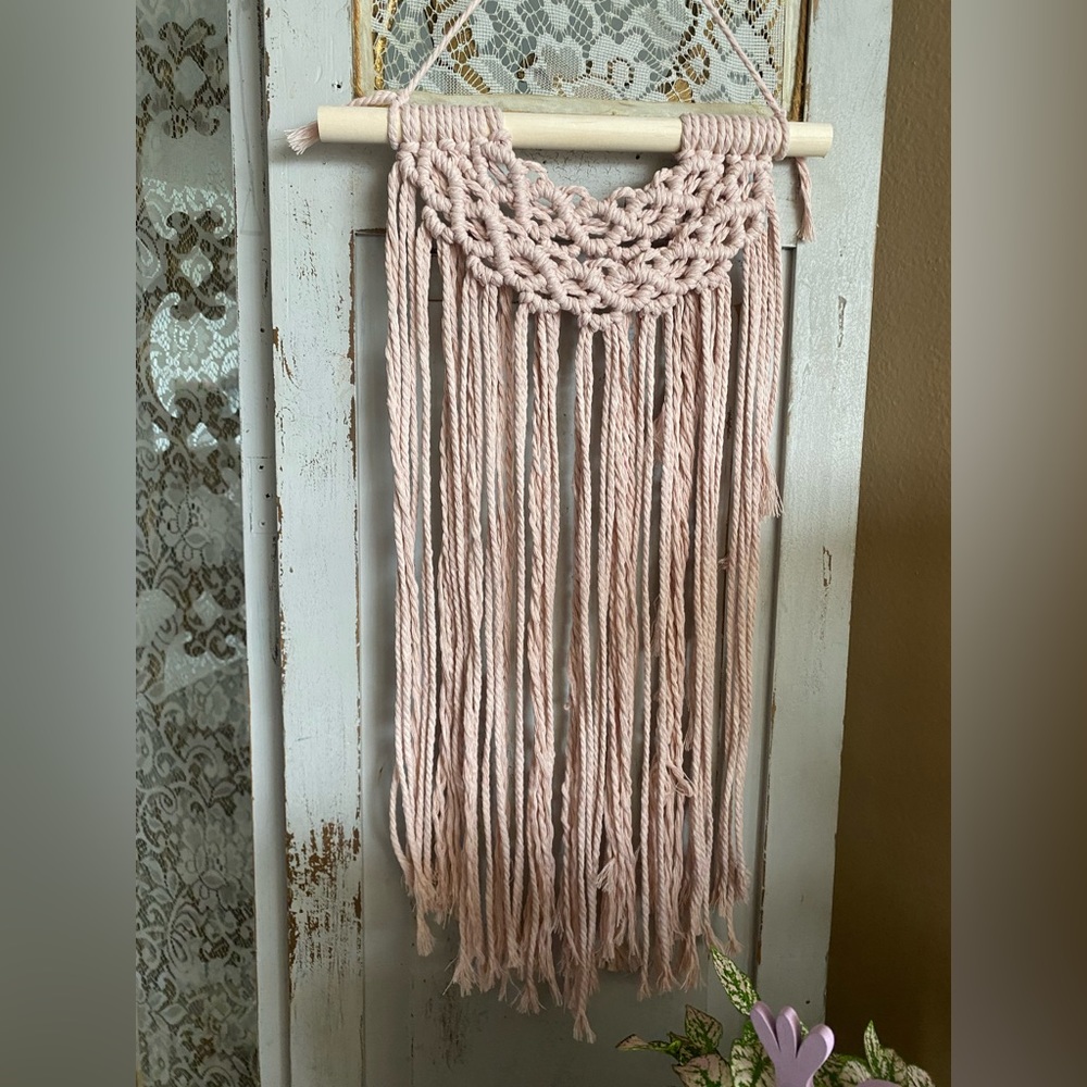 Macrame wall hanging